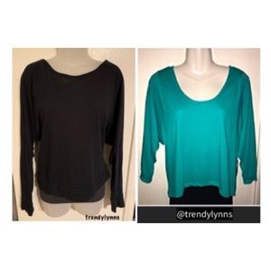 4.99 shipping •Bundle-2 tops